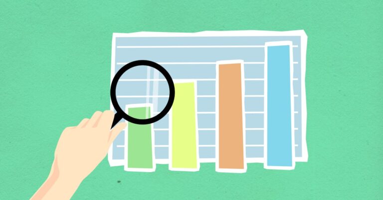 Computador com código e gráficos, com pastas de dados e scripts que indicam fluxo reprodutível